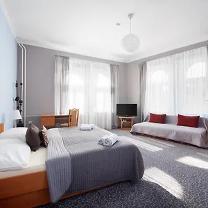 Bell Hotell